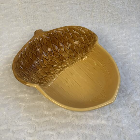 Vintage Ceramic Acorn Shape Serving Dish Large Candy Bowl Harvest Fall Plate - Picture 2 of 7